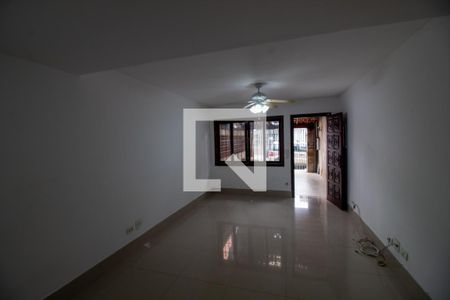 Sala de casa à venda com 4 quartos, 161m² em Chácara Santo Antônio (zona Sul), São Paulo