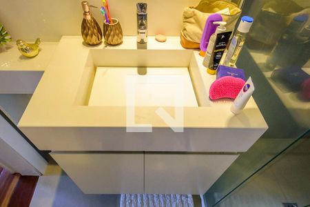 Apartamento à venda com 108m², 2 quartos e 1 vaga Apartamento à venda com 108m², 2 quartos e 1 vagaBanheiro