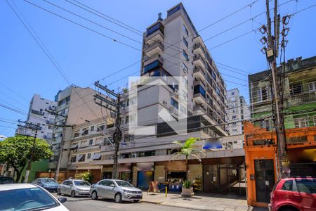 Apartamento à venda com 108m², 2 quartos e 1 vaga Apartamento à venda com 108m², 2 quartos e 1 vagaFachada