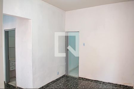 Sala de casa para alugar com 2 quartos, 70m² em Taquara, Rio de Janeiro