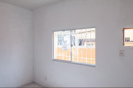 Quarto 2 de casa para alugar com 2 quartos, 70m² em Taquara, Rio de Janeiro