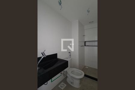 Apartamento à venda com 76m², 3 quartos e 1 vaga Apartamento à venda com 76m², 3 quartos e 1 vagaBanheiro Social