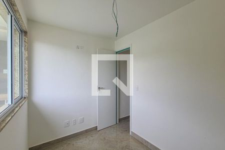 Apartamento à venda com 76m², 3 quartos e 1 vaga Apartamento à venda com 76m², 3 quartos e 1 vagaQuarto 2