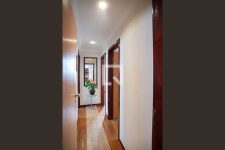 Apartamento à venda com 228m², 4 quartos e 2 vagasCorredor