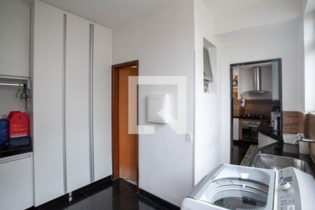 Apartamento à venda com 228m², 4 quartos e 2 vagasÁrea de serviço 