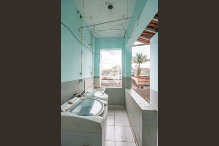 Casa à venda com 400m², 12 quartos e sem vagaLavanderia