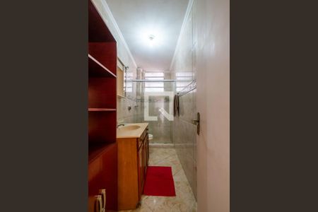 Banheiro de apartamento para alugar com 1 quarto, 60m² em Jardim Botânico, Porto Alegre