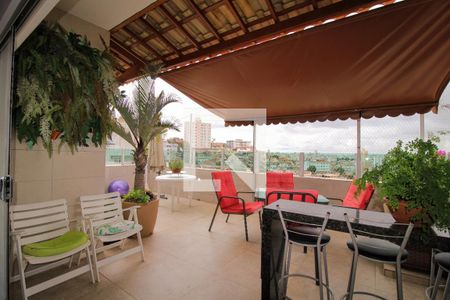 Apartamento à venda com 190m², 4 quartos e 1 vagavaranda da sala 2