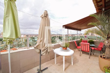 Apartamento à venda com 190m², 4 quartos e 1 vagavaranda da sala 2