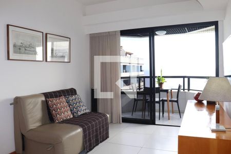 Sala de apartamento para alugar com 1 quarto, 55m² em Barra, Salvador