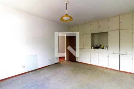 Casa à venda com 401m², 5 quartos e 8 vagasQuarto 2