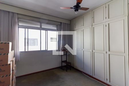 Casa à venda com 401m², 5 quartos e 8 vagasQuarto 3