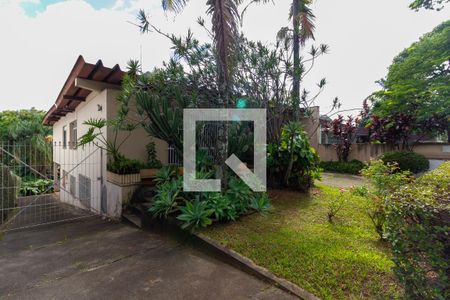 Casa à venda com 401m², 5 quartos e 8 vagasFachada