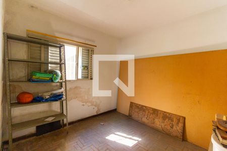 Casa à venda com 401m², 5 quartos e 8 vagasQuarto de serviço 