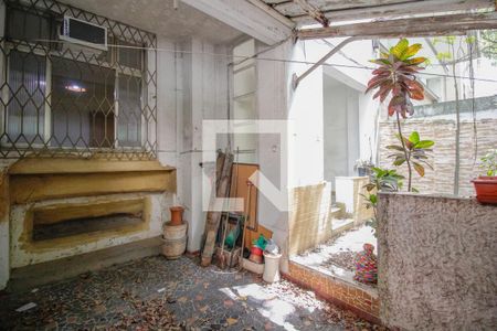 Casa à venda com 300m², 5 quartos e 2 vagasEntrada