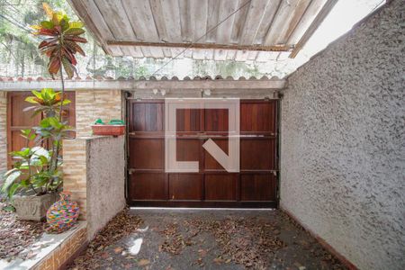 Casa à venda com 300m², 5 quartos e 2 vagasEntrada