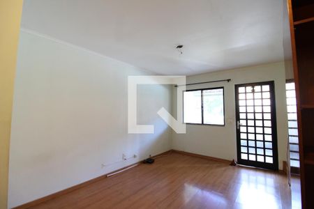 Sala de casa de condomínio para alugar com 2 quartos, 70m² em Freguesia (jacarepaguá), Rio de Janeiro