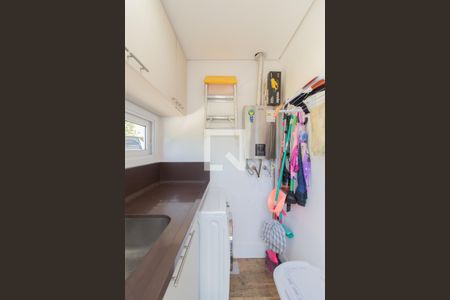 Casa à venda com 340m², 3 quartos e 3 vagasCozinha e Área de Serviço