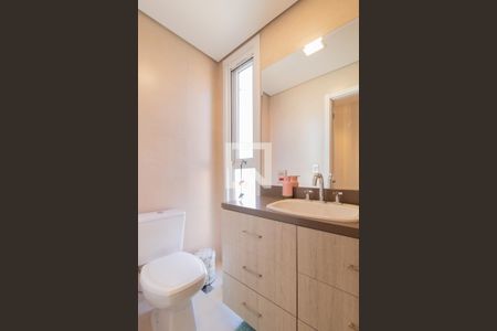 Casa à venda com 340m², 3 quartos e 3 vagasBanheiro Corredor