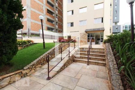 Entrada de apartamento para alugar com 3 quartos, 101m² em Moema, São Paulo