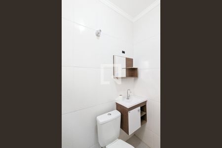 Casa à venda com 240m², 4 quartos e 2 vagasBanheiro 1