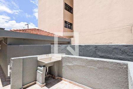 Casa à venda com 240m², 4 quartos e 2 vagasÁrea de serviço 2
