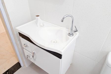 Casa à venda com 240m², 4 quartos e 2 vagasBanheiro 3