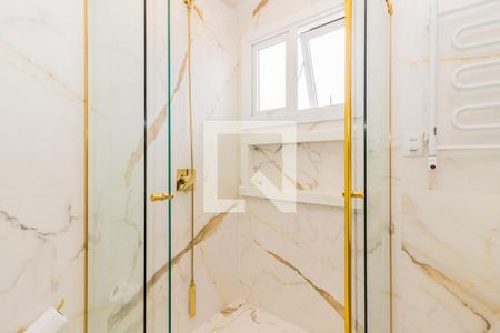 Casa à venda com 296m², 4 quartos e 2 vagasBanheiro da Suite