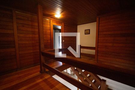 Casa de condomínio à venda com 460m², 4 quartos e 2 vagas Casa de condomínio à venda com 460m², 4 quartos e 2 vagasHall dos Quartos