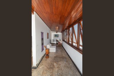 Apartamento à venda com 140m², 2 quartos e 2 vagasSalão de lazer