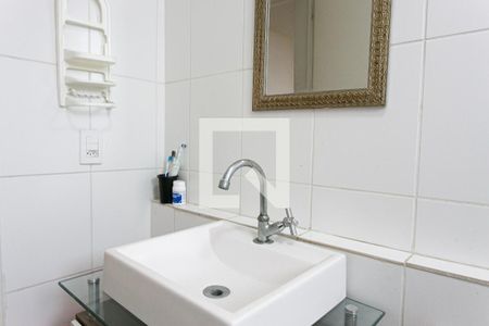 Apartamento à venda com 65m², 2 quartos e 2 vagasBanheiro
