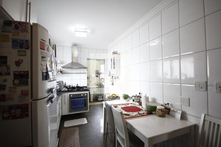 Apartamento à venda com 156m², 3 quartos e 3 vagasCozinha