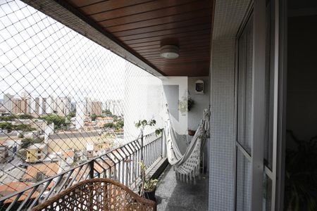 Apartamento à venda com 156m², 3 quartos e 3 vagasVaranda