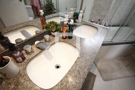 Apartamento à venda com 156m², 3 quartos e 3 vagasSuíte 2