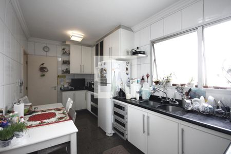 Apartamento à venda com 156m², 3 quartos e 3 vagasCozinha