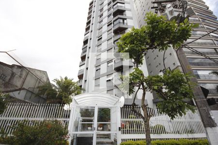 Apartamento à venda com 156m², 3 quartos e 3 vagasFachada