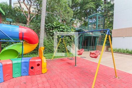 Apartamento à venda com 256m², 3 quartos e 3 vagasÁrea Comum - Playground