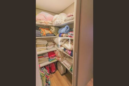 Apartamento à venda com 256m², 3 quartos e 3 vagasRoupeiro Corredor Quartos