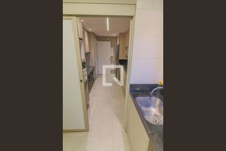 Apartamento à venda com 256m², 3 quartos e 3 vagasLavanderia Dispensa