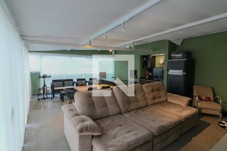 Apartamento à venda com 256m², 3 quartos e 3 vagasCobertura - Churrasqueira /  Piscina