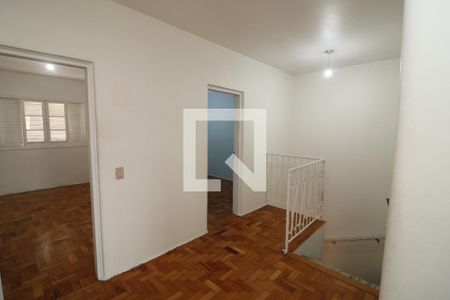 Casa à venda com 125m², 4 quartos e 2 vagasHall