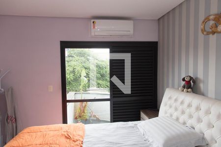 Quarto Suite de casa para alugar com 4 quartos, 250m² em Canhema, Diadema