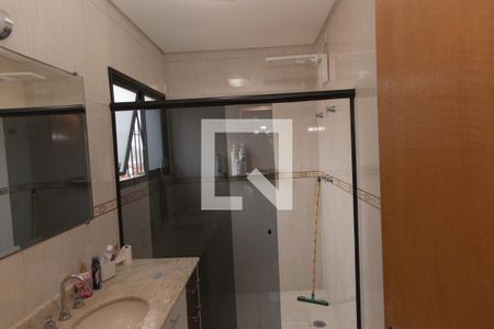 Banheiro da Suite de casa para alugar com 4 quartos, 250m² em Canhema, Diadema