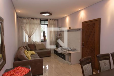 Sala de casa para alugar com 4 quartos, 250m² em Canhema, Diadema