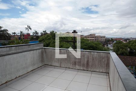 Varanda de casa para alugar com 4 quartos, 250m² em Canhema, Diadema