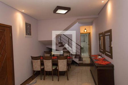 Sala de casa para alugar com 4 quartos, 250m² em Canhema, Diadema