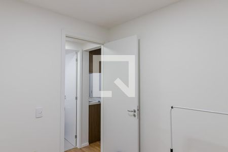 Quarto 1 de apartamento à venda com 2 quartos, 34m² em Parque Fongaro, São Paulo