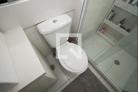 Apartamento à venda com 61m², 2 quartos e 1 vaga Apartamento à venda com 61m², 2 quartos e 1 vagaBanheiro da Suíte 1