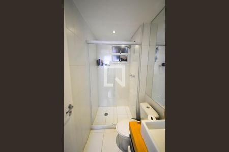 Apartamento à venda com 61m², 2 quartos e 1 vaga Apartamento à venda com 61m², 2 quartos e 1 vagaBanheiro