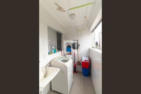 Apartamento à venda com 90m², 3 quartos e 1 vagaÁrea de Serviço